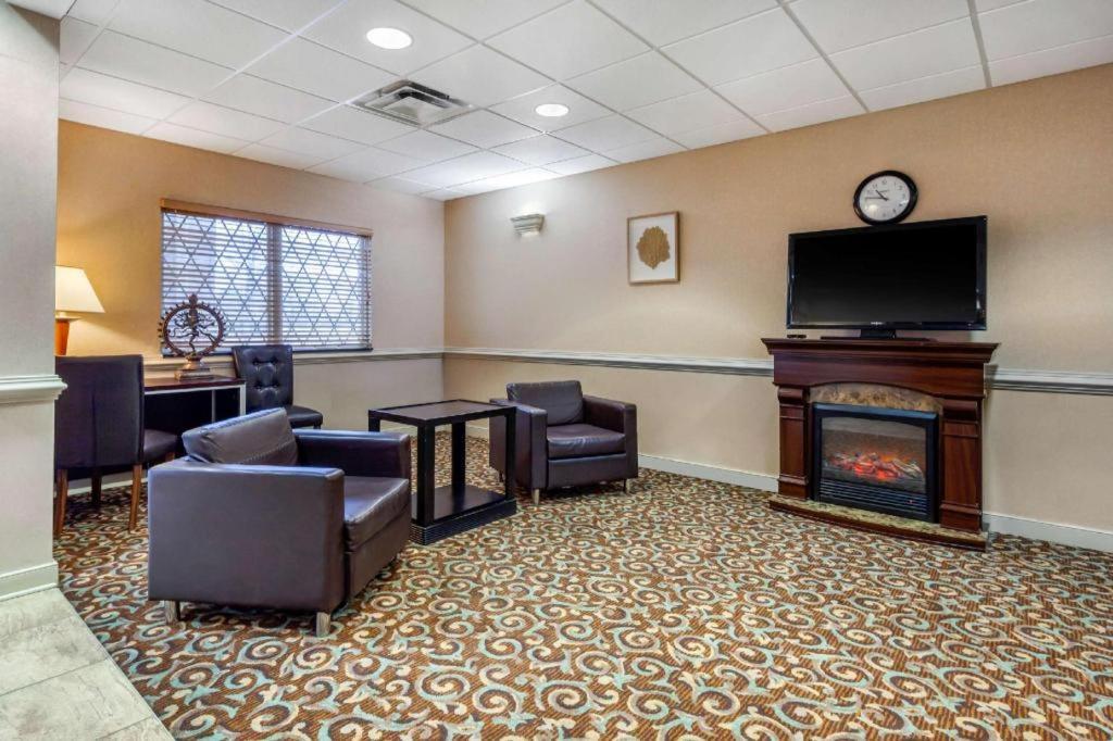 Quality Inn Smyrna Exterior photo