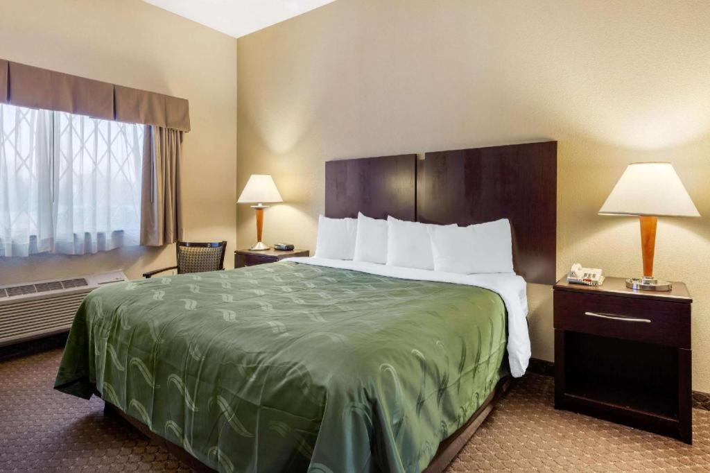 Quality Inn Smyrna Exterior photo
